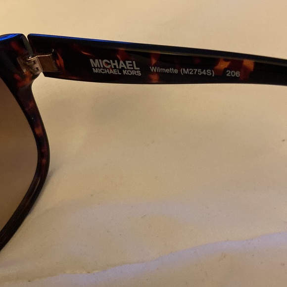 MICHAEL KORS WILMETTE SUNGLASSES - Picture 11 of 13